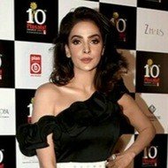 Saba Qamar, 39 (Model)