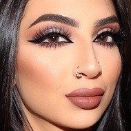 Sadia, 34 (Instagram Star)