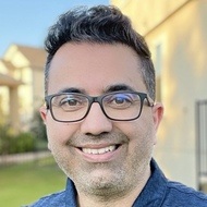 Sal Farzin, 47 (Instagram明星)