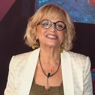 Sally Morgan, 72 (電視節目主持人)