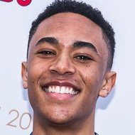 Sam Ezeh, 25 (YouTube明星)