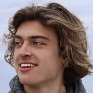 Sam Hurley, 20 (TikToker)