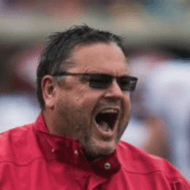 Sam Pittman, 63 (Fußballtrainer)