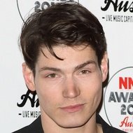 Sam Way, 37 (模特)