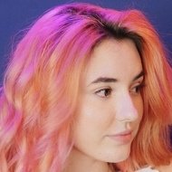 Samantha Fekete, 24 (Actrice de cinéma)