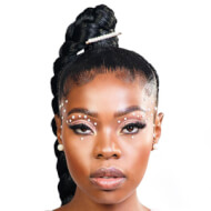 Samantha Mogwe, 37 (灵魂歌手)