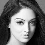 Sandeepa Dhar, 36 (Actrice de cinéma)