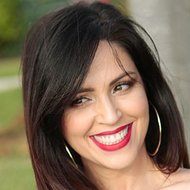 Sandra Cires, 47 (YouTube明星)