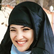 sansouna, 24 (Stage Actress)