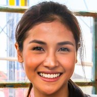 Sanya Lopez, 27 (Attrice TV)