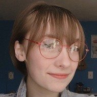 Sapphire Studio, 22 (YouTube Star)