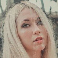 Sara Cabello, 26 (Star di YouTube)