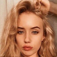 Sara Karoliina, 26 (YouTube Star)