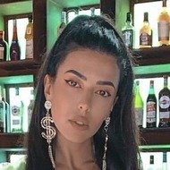 Sara Revuelta, 34 (Instagram Star)