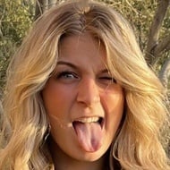 Sarah Lindstrom, 21 (TikTok Star)