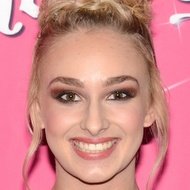 Sarah Reasons, 23 (Danser)