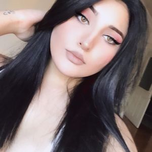 Sarem Uysal, 24 (TikTok明星)