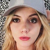 Sasha Ferro, 25 (Instagram明星)