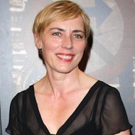 Saskia Reeves, 62 (Atriz de cinema)