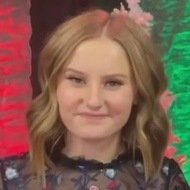 Savanna Shaw, 21 (流行歌手)