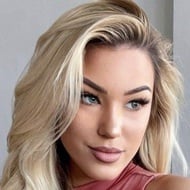 Scarlett Queen, 29 (TikTok Star)