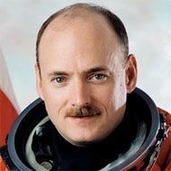 Scott Kelly, 61 (宇航员)