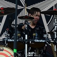 Scott Phillips, 51 (Schlagzeuger)