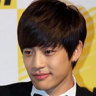 Se7en, 39 (Pop Singer)