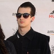 Sean Scott, 33 (Bassista)