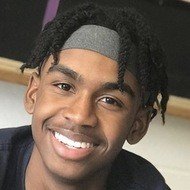 Seannooo, 22 (TikTok Star)