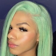 Selyna Brillare, 24 (TikTok明星)