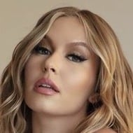 Serena Kerrigan, 31 (TikTok Star)