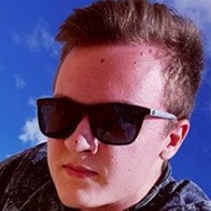 Sergey Kapustin, 32 (YouTube明星)