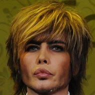 Sergey Zverev, 60 (时装设计师)