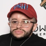 Shane Charles Moore, 34 (TikTok明星)