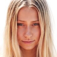 Shannon Barker, 29 (Instagram Star)