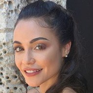 Sharlene Taulé, 34 (Cantante Pop)
