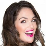 Sharzad Kiadeh, 40 (Звезда Youtube)