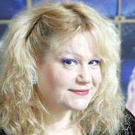 Shelley Ackerman, 72 (Astrologo)