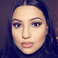 Sheslulu, 30 (YouTube Star)