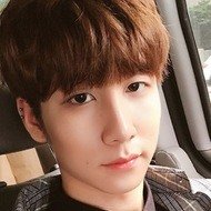 Shim Hongseob, 26 (Pop Singer)