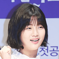 Shin Eun-soo, 23 (TV Actress)