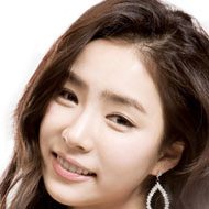 Shin Se-kyung, 33 (电视女演员)