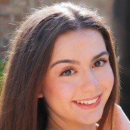 Sierra Jean, 24 (Cantante pop)