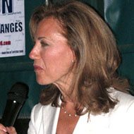 Silda Wall Spitzer, 66 (政治妻子)