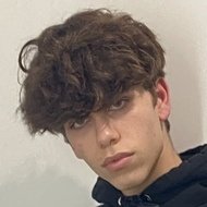 Simón De Miquel, 23 (TikTok Star)