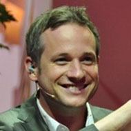 Simon Pierro, 47 (魔術師)