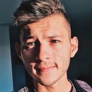 Simón Pulgarín, 27 (Star di YouTube)