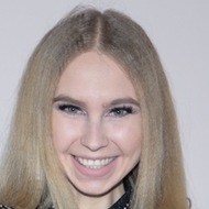 Simonna, 29 (Pop Singer)