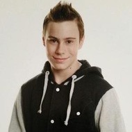 SimonSigge, 25 (YouTube Star)